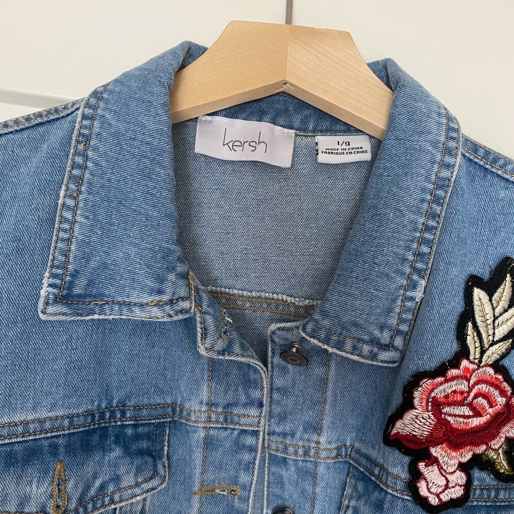 Jean jacket with floral patches - Picture 4 of 4